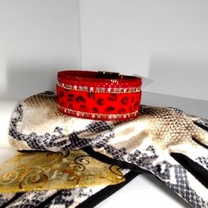 𝅺LEOPARD Faux Fur & Leather Magnetic Bracelet